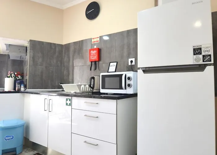 Hostel Dp Σετούμπαλ